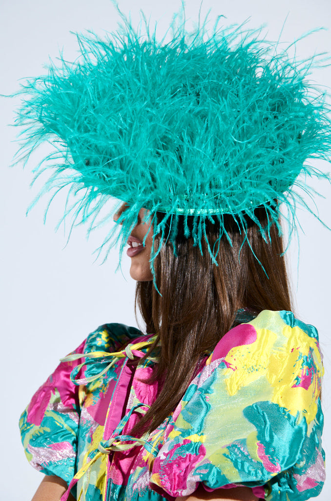 ULTIMATE VIBES OSTRICH FEATHER HAT