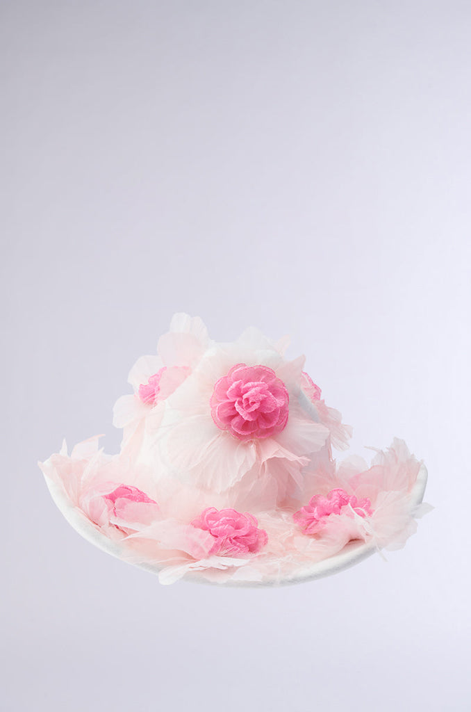 TO THE RACES FLOWER HAT