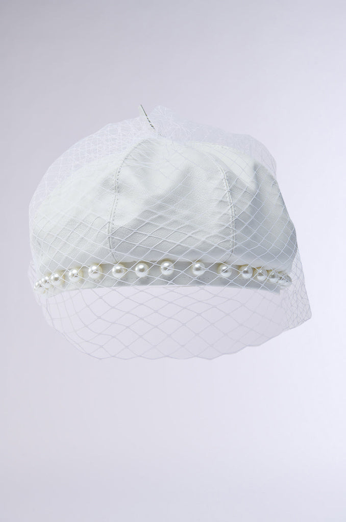 EDITORIAL BERET