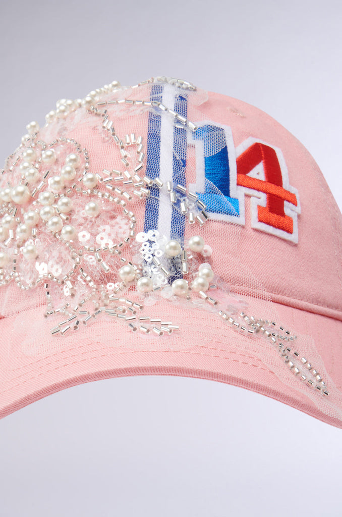 LUCKY 14 APPLIQUE HAT