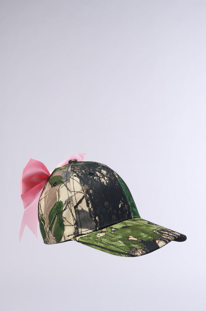 IM LITERALLY OUTSIDE BOW SNAPBACK