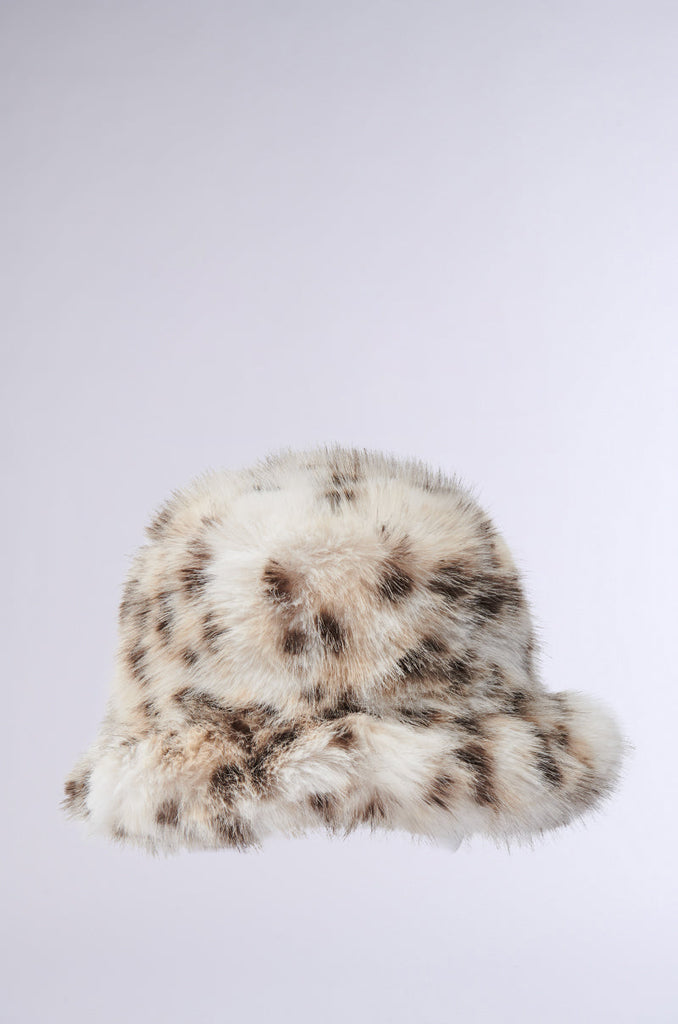 LEO BABE FAUX FUR BUCKET HAT