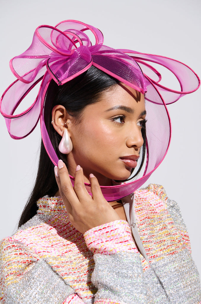 TO THE RACES FASCINATOR IN PINK
