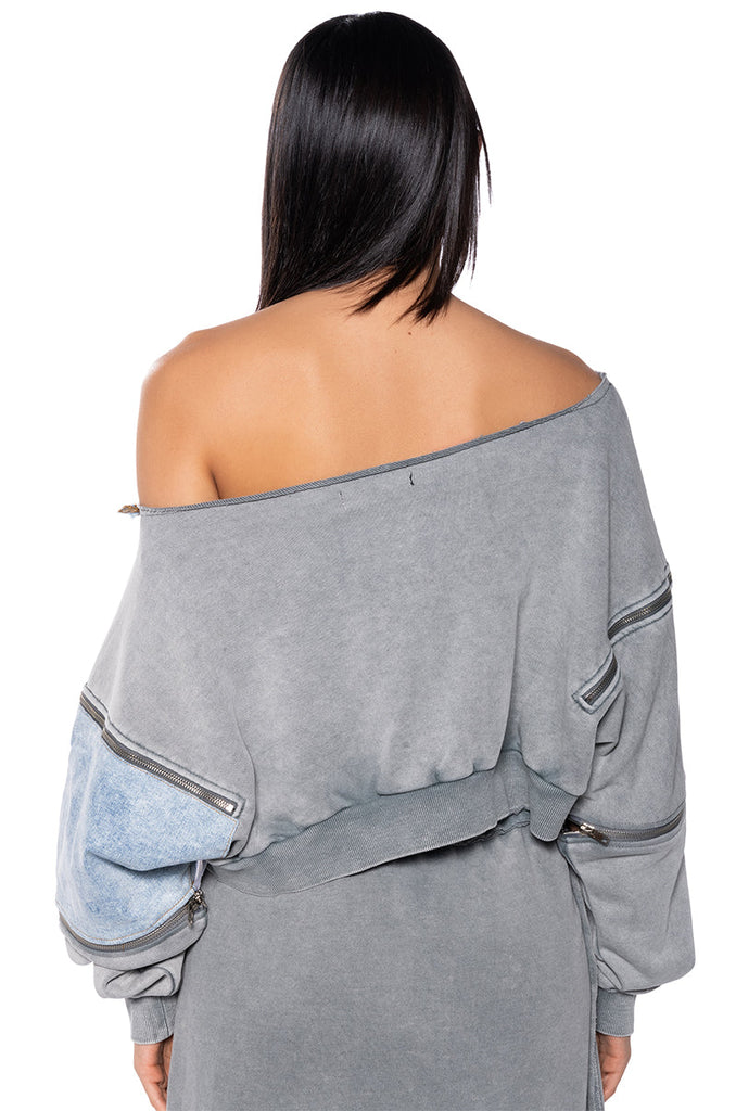 DENIM DREAMS ZIPPER DETAIL SWEATSHIRT