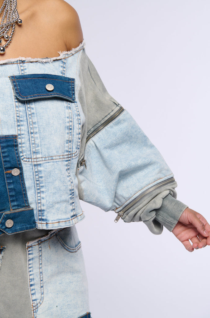 DENIM DREAMS ZIPPER DETAIL SWEATSHIRT