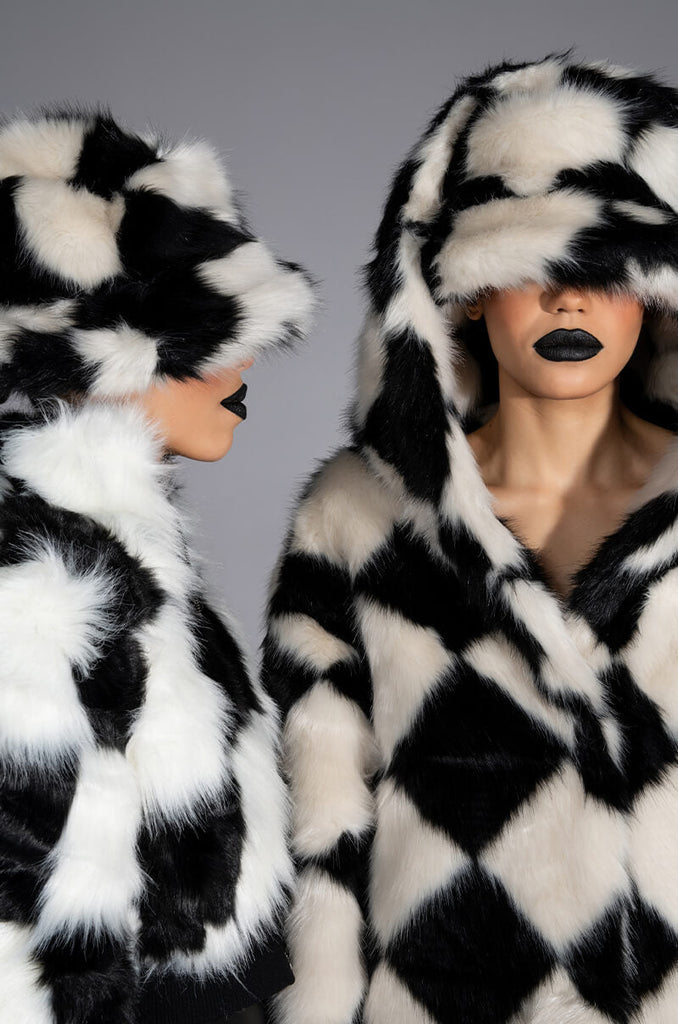IF YOU SMILE FAUX FUR BUCKET HAT