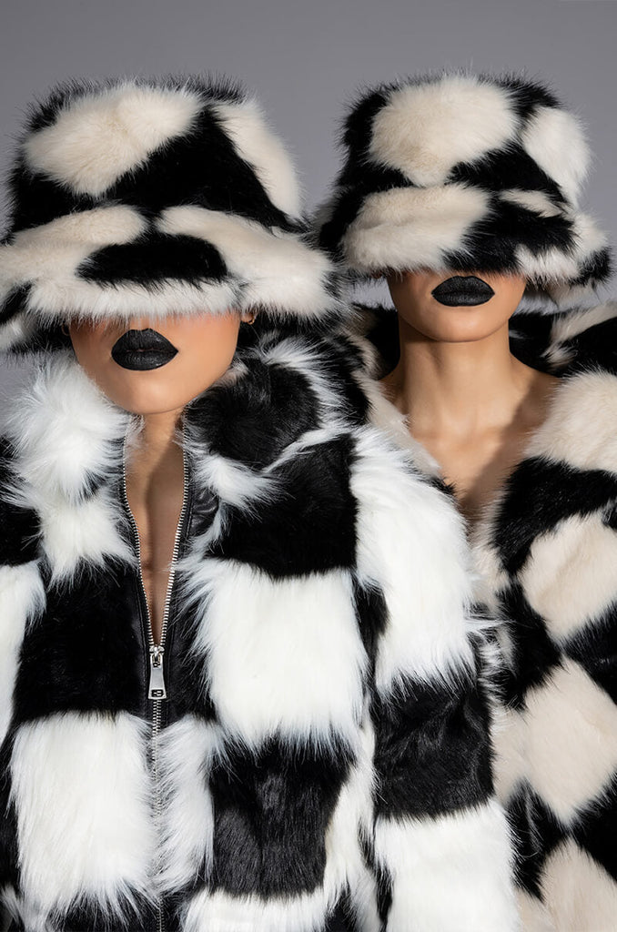 IF YOU SMILE FAUX FUR BUCKET HAT