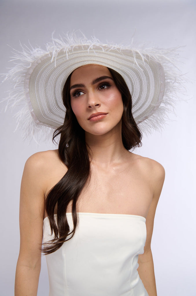LUXE LIVING FEATHER SUN HAT