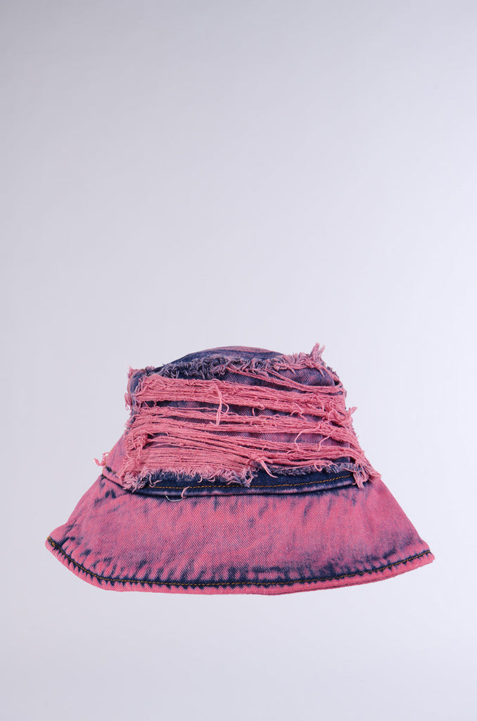 SHREDDED DREAMS BUCKET HAT