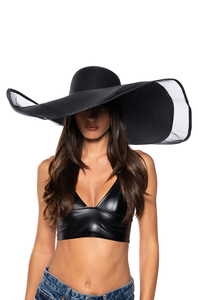 VACAY MODE OVERISIZED SUN HAT